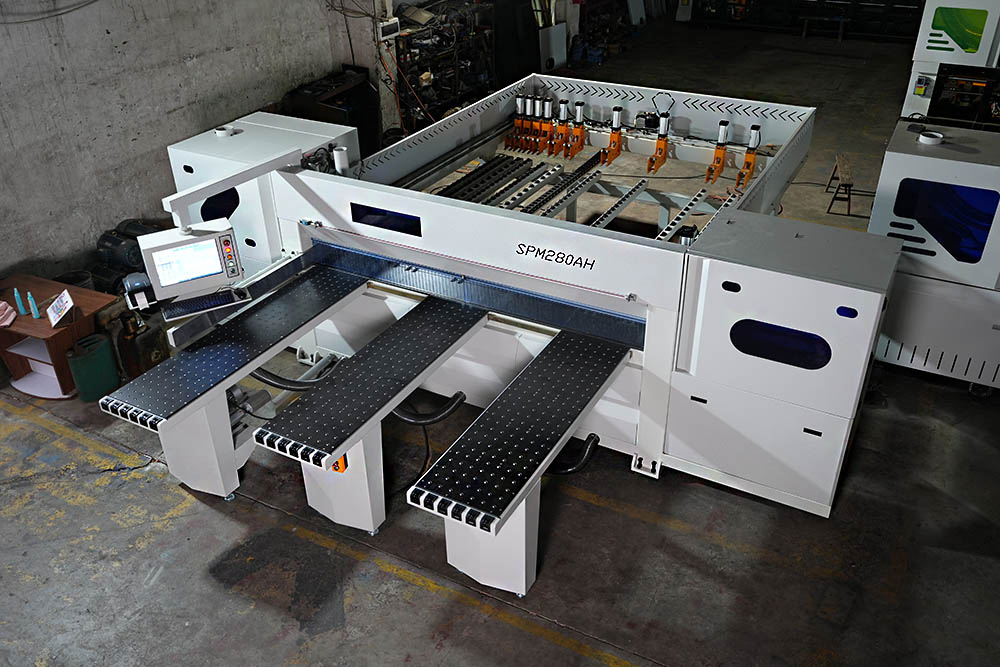 Electronic Optimizing Wood Cutting off Saw Heavy-Duty Beam Saw for Thick Wood Boards