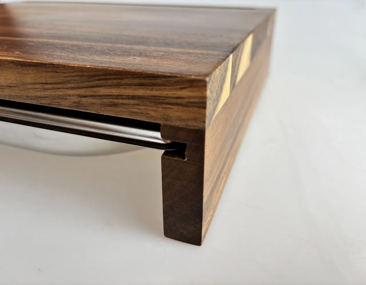 Cutting Board Detail 2