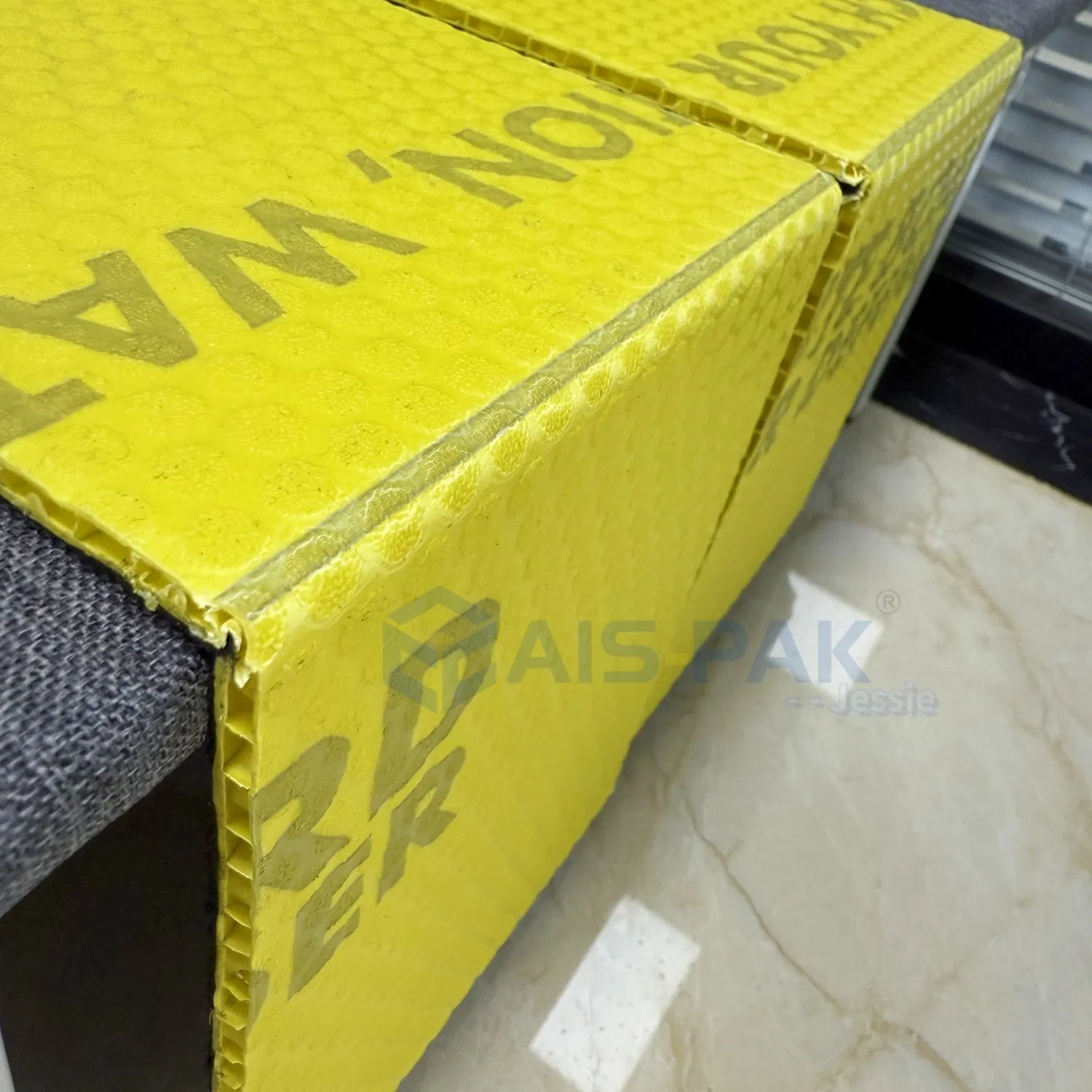 3mm 5mm Fire Retardant PP Honeycomb Stair Floor Surface Protection Board