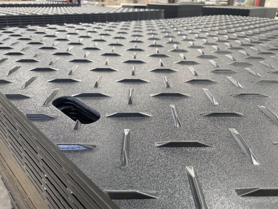 Durable Ground Protection Mat Paving Slab 4X8FT Size Factory Direct Supply Custom Cut Non-Slip PE Ground Guard Mat HDPE/PP/PE Lawn Protection Mat