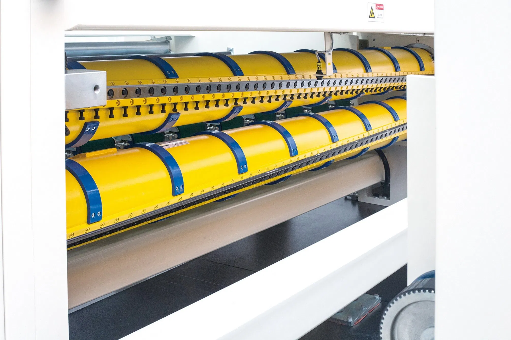 Heavy Duty Nc Cut off Corrugator Machine for Thick Board Cutting