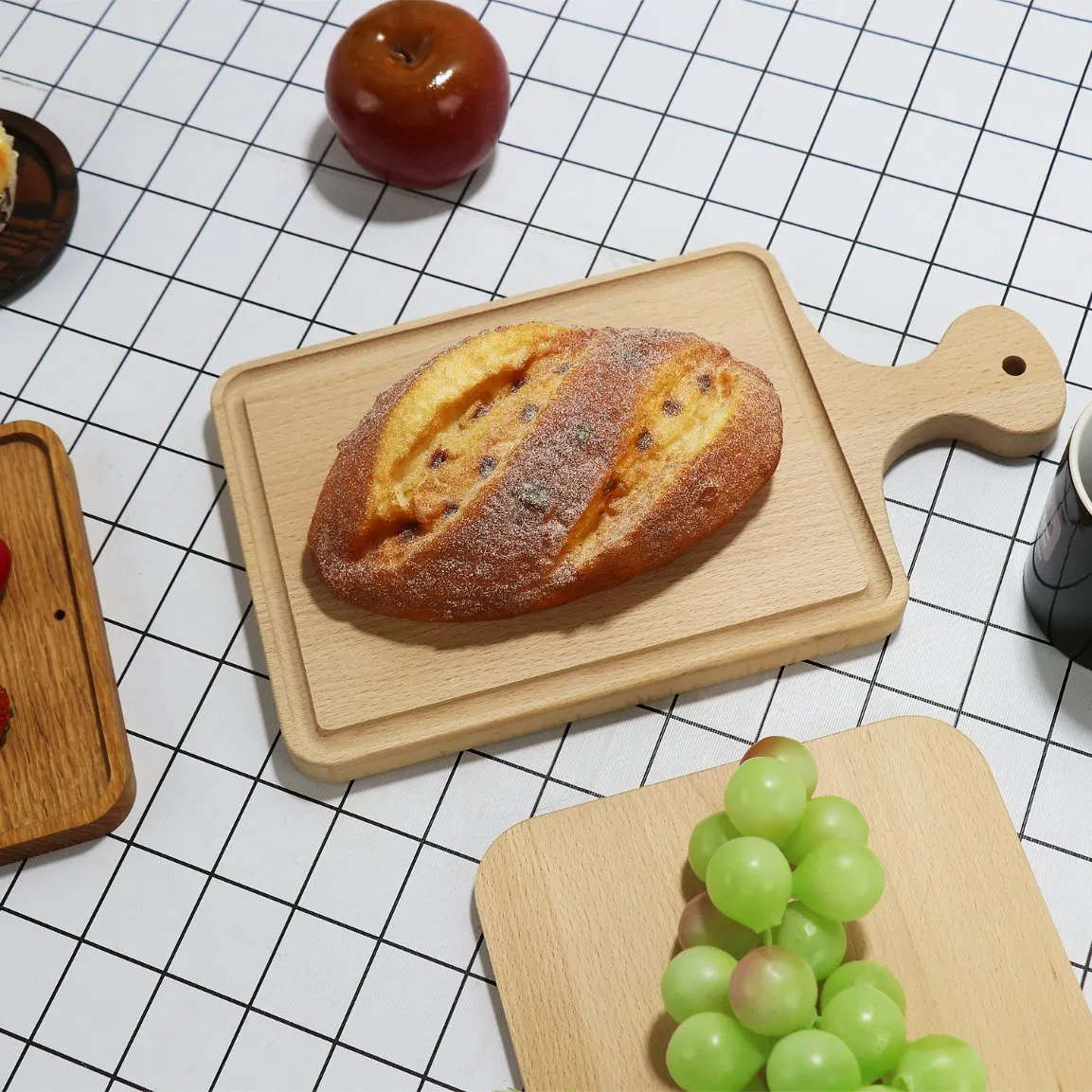 Beech Wood Cutting Board with Easy Grip Handles, Kitchen Chopping Board for Pizza, Bread, Meat, Cheese, Fruit, Vegetables