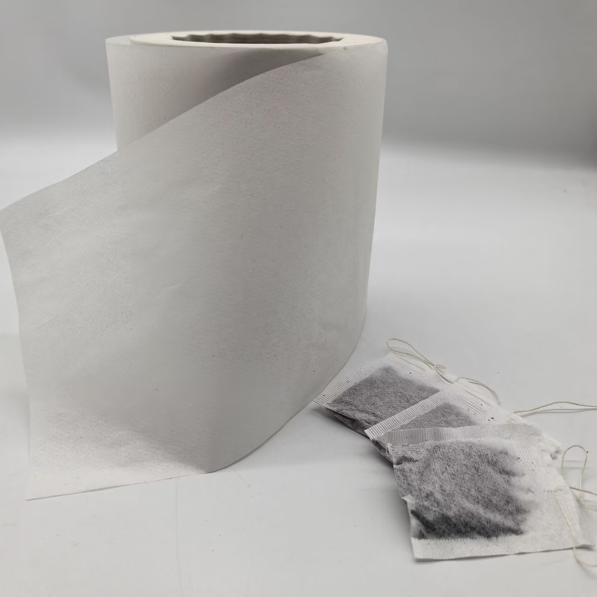 21gsm Virgin Filter Paper Roll Mesh Heat Sealed Disposable-440 500mm for Tea Packaging