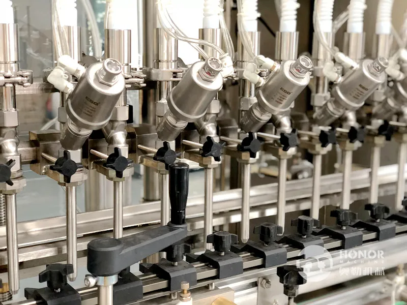 High-Efficiency Capping Device for Sterile Soybean Oil Filling