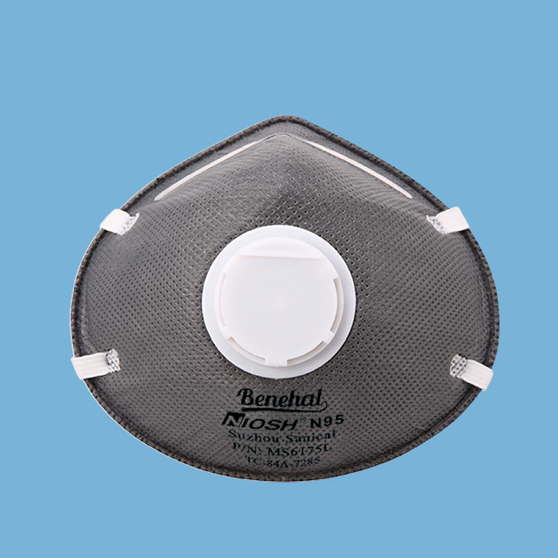 N95 Particulate Respirator with Carbon Detail 3