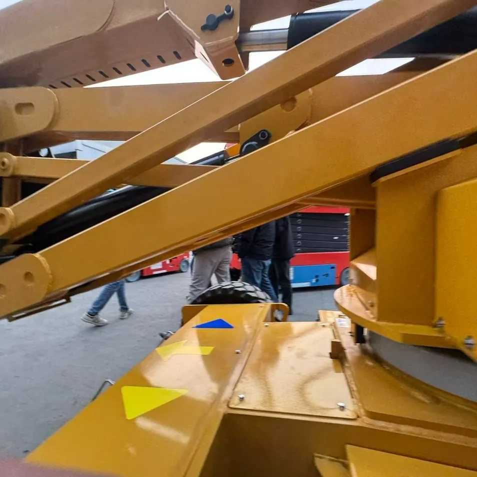 Articulated Boom Lift Detail 4