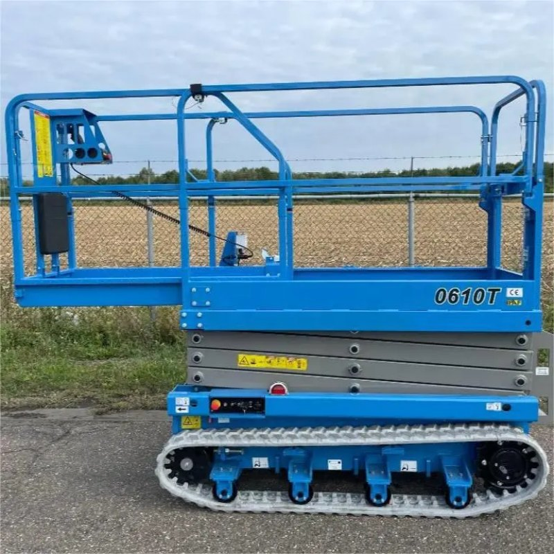 Factory Outlet 4m 6m 8m 10m 12m 500kg Rough Terrain Tracked Crawler Hydraulic Electric Scissor Lift for Sale