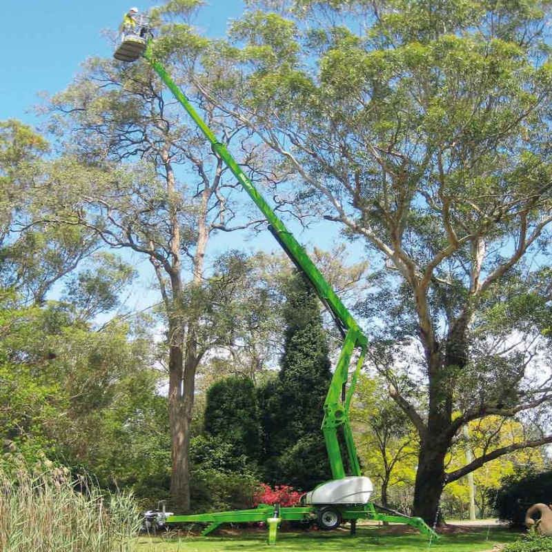 Towable Cherry Picker – High Capacity &amp; CE Approved for Tree Trimming