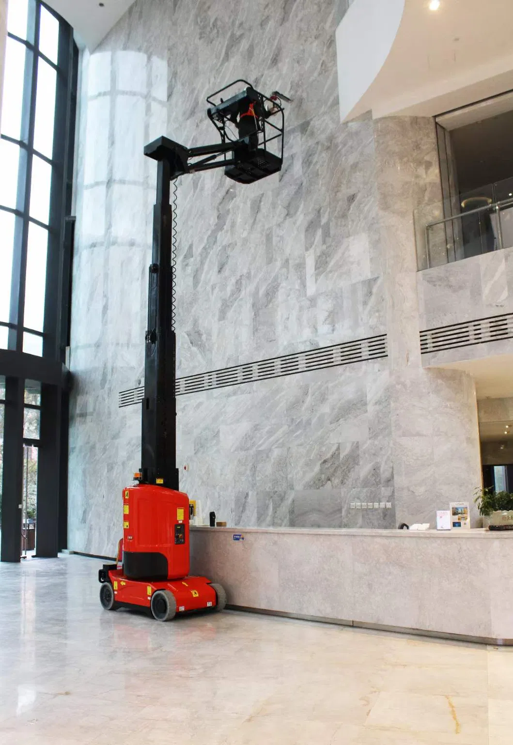 Self-Propelled Mast Lifts