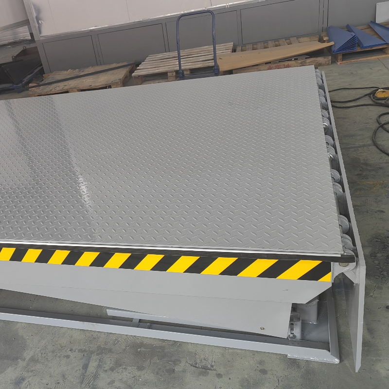 China Manufacturer Hydraulic Dock Leveler with Competitive Price