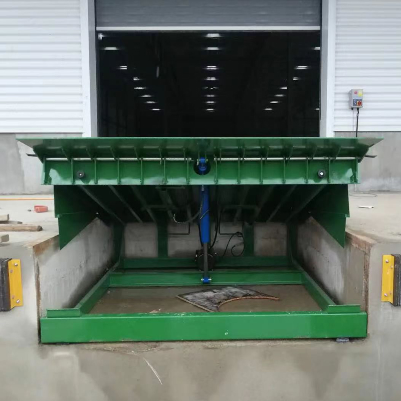Custom Hydraulic Dock Leveler for Warehouse and Logistics Center