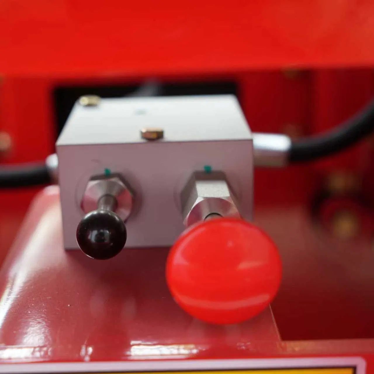 Electric Rough Terrain Scissor Lift for Airport and Outdoor Work CE