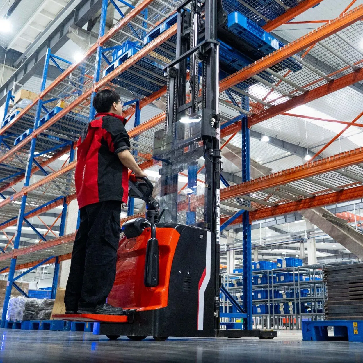 Hot Sale 1.6 Ton Manual Electric Forklift Truck Semi Automatic Fork Lift Reach Stacker with Battery of Hand Lifting Equipment Manufacturer