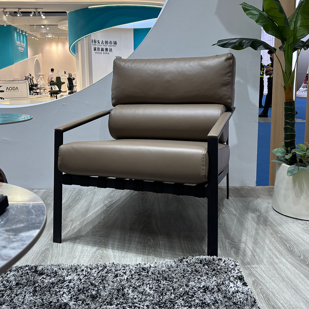 USA Free Shipping Modern Black PU Leather Accent Chair Living Room Armchair Ergonomic Reclining Cushion Scratch Resistant Foot