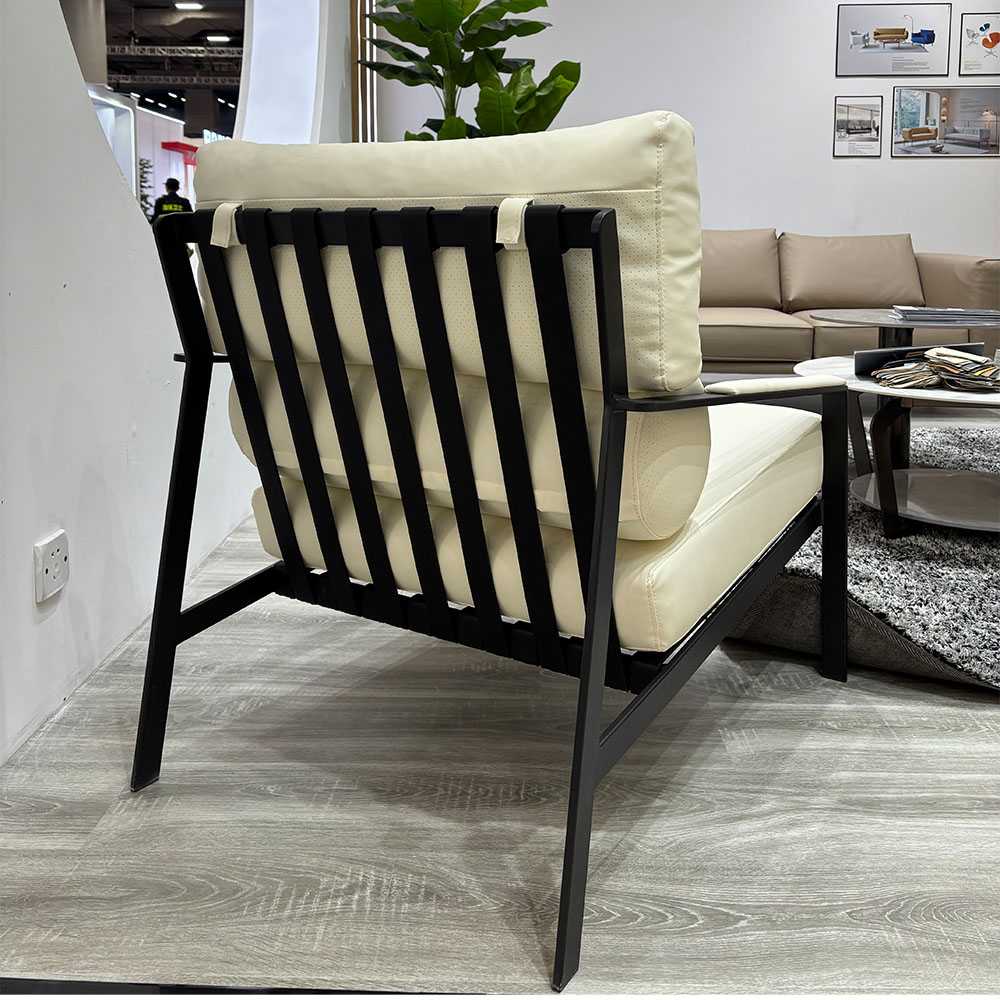 USA Free Shipping Modern Black PU Leather Accent Chair Living Room Armchair Ergonomic Reclining Cushion Scratch Resistant Foot