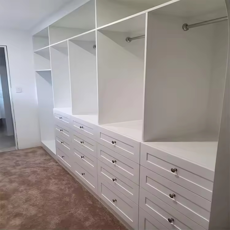 Modern Walk In Wardrobe - Smart Customizable Closet Organizer With Dressing Area Walk In Wardrobe