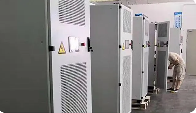 Gabinete del Inversor Híbrido