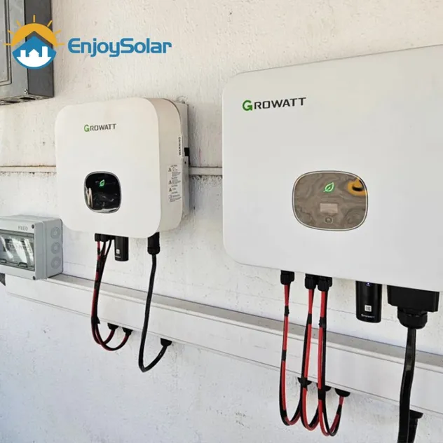 Instalación de sistema de energía solar en techo residencial