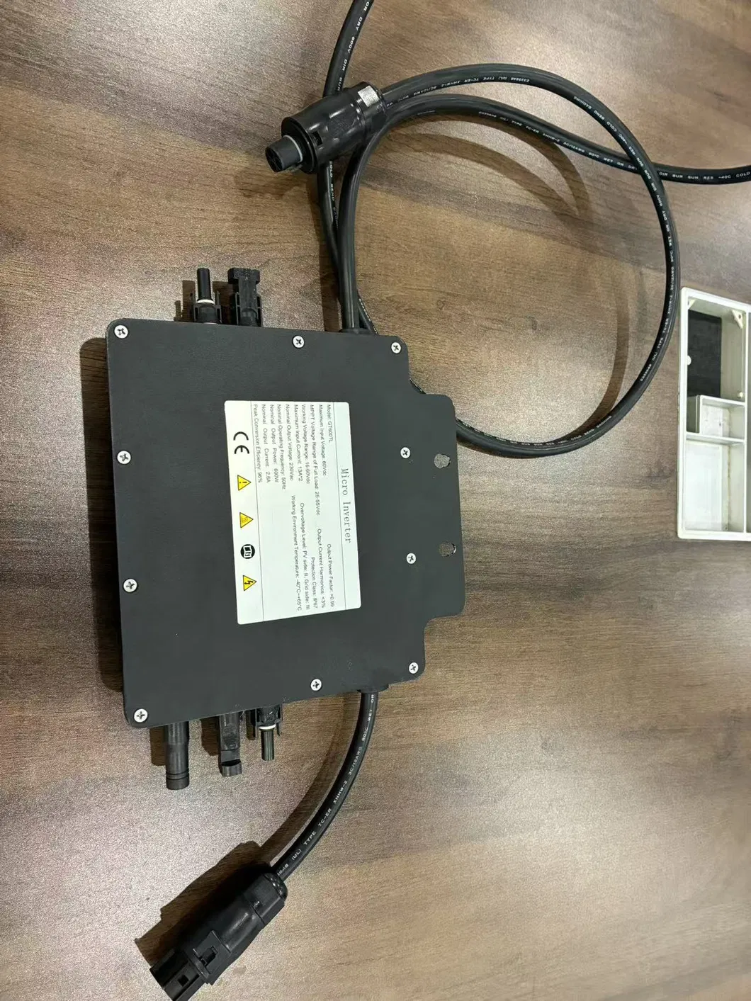 Microinversor Solar Pequeño para Sistema de Energía Solar Doméstico IP67