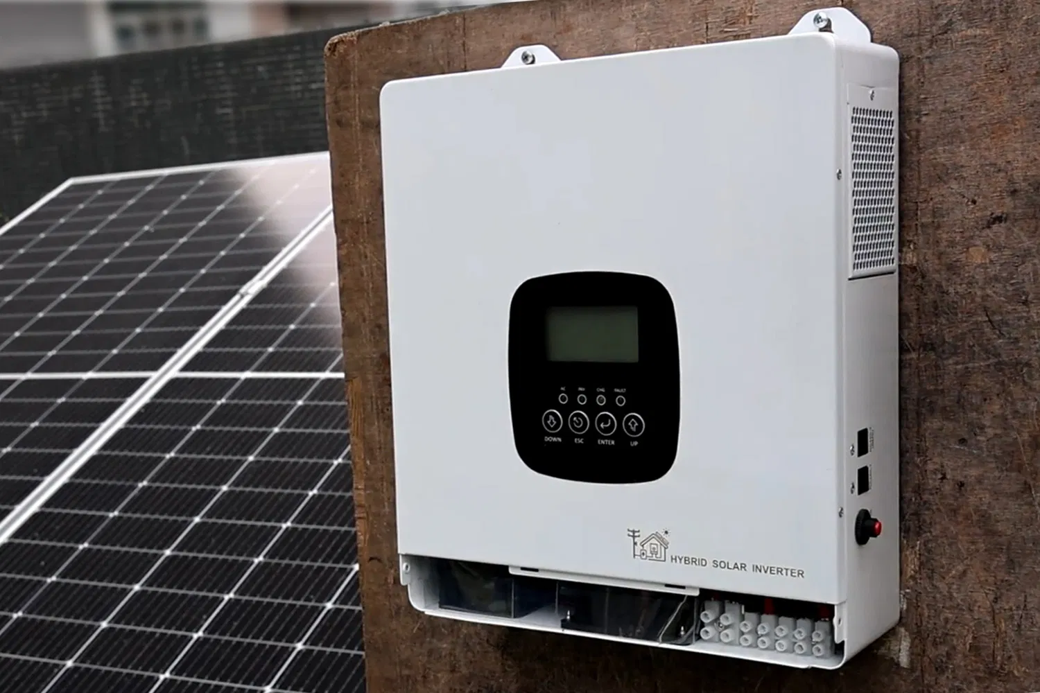 Sistema de almacenamiento de batería híbrido de inversor solar de onda sinusoidal pura de alta eficiencia para uso comercial y doméstico
