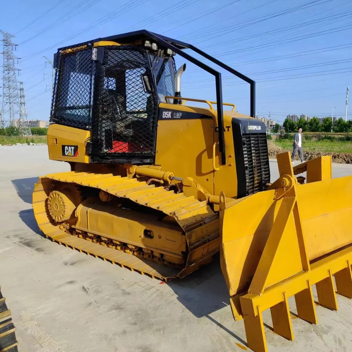 Bulldozer de oruga de segunda mano Cat D5g D5K D5h D5m Bulldozer original usado Caterpillar Tractor Cat D7g D6r D7r D8r D10 D9n Bulldozer pesado usado
