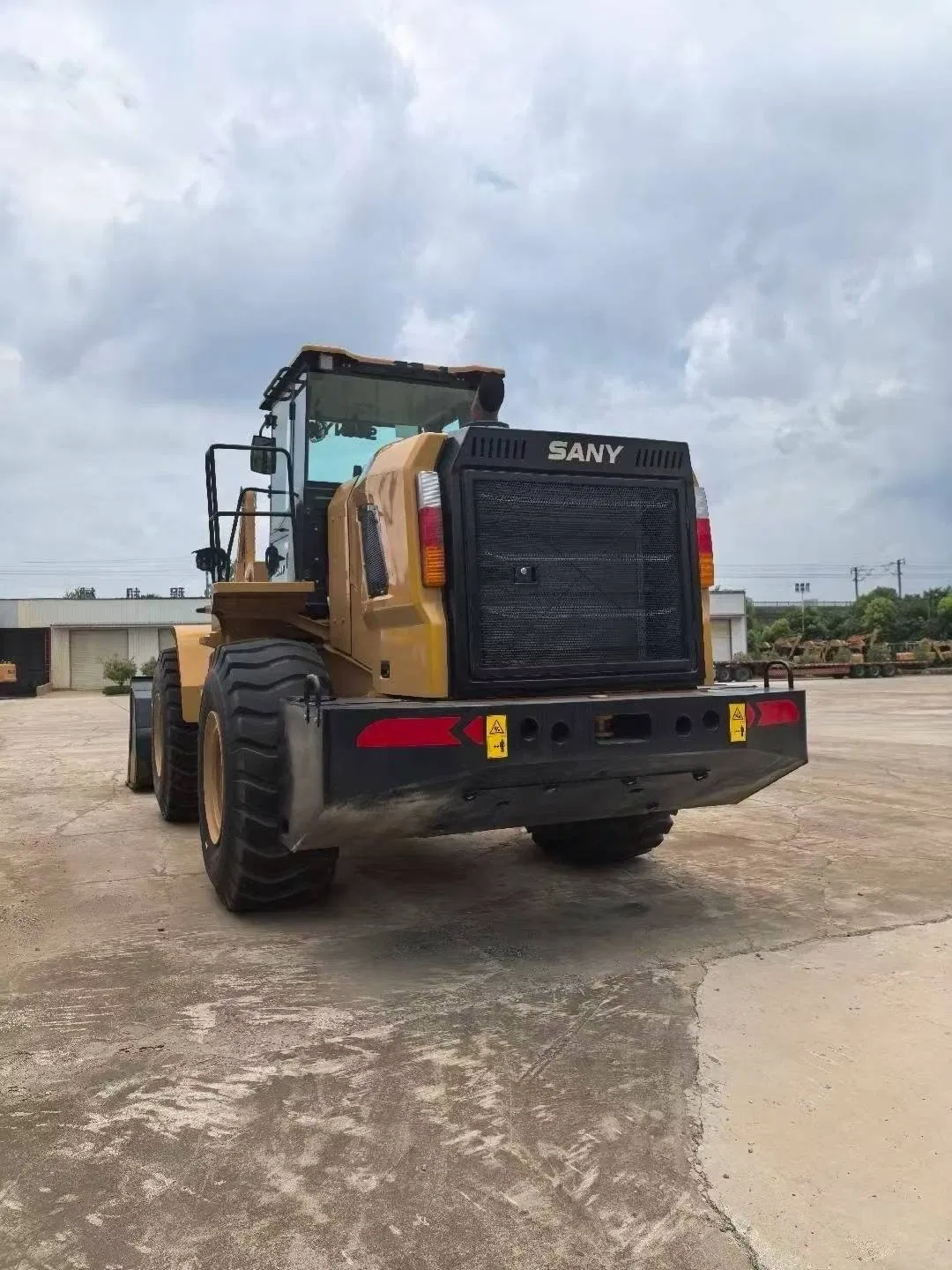 Sinotruk Usado Mejor Mini Cargadora de Oruga Buen Precio con Alta Calidad