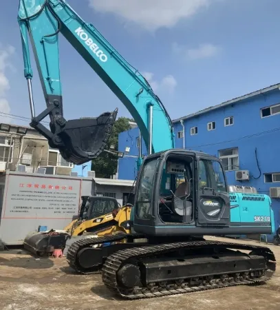 Excavadoras usadas Mini Kobelco 21t Sk210 Excavadora de oruga en venta