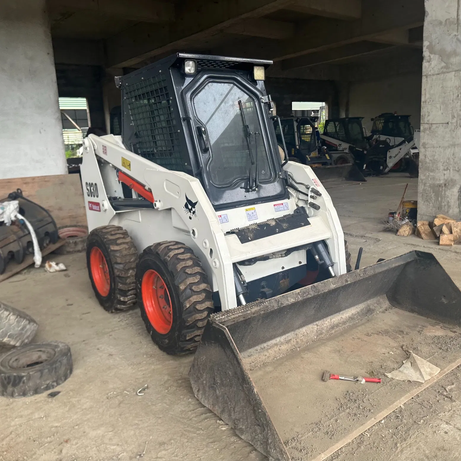 Cargadora de Oruga Bobcat de Segunda Mano S130 Cargadora de Oruga Usada Original Bobcat S16 Hecha en EE. UU