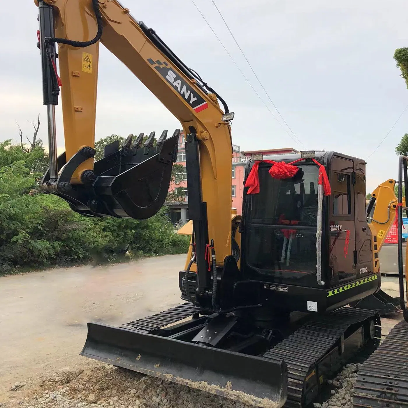 6 Ton Pequeño Usado Sany 60 Excavadora Uso Doméstico EPA Euro 5 Excavadora de Granja Usada Mini Excavadora en Venta