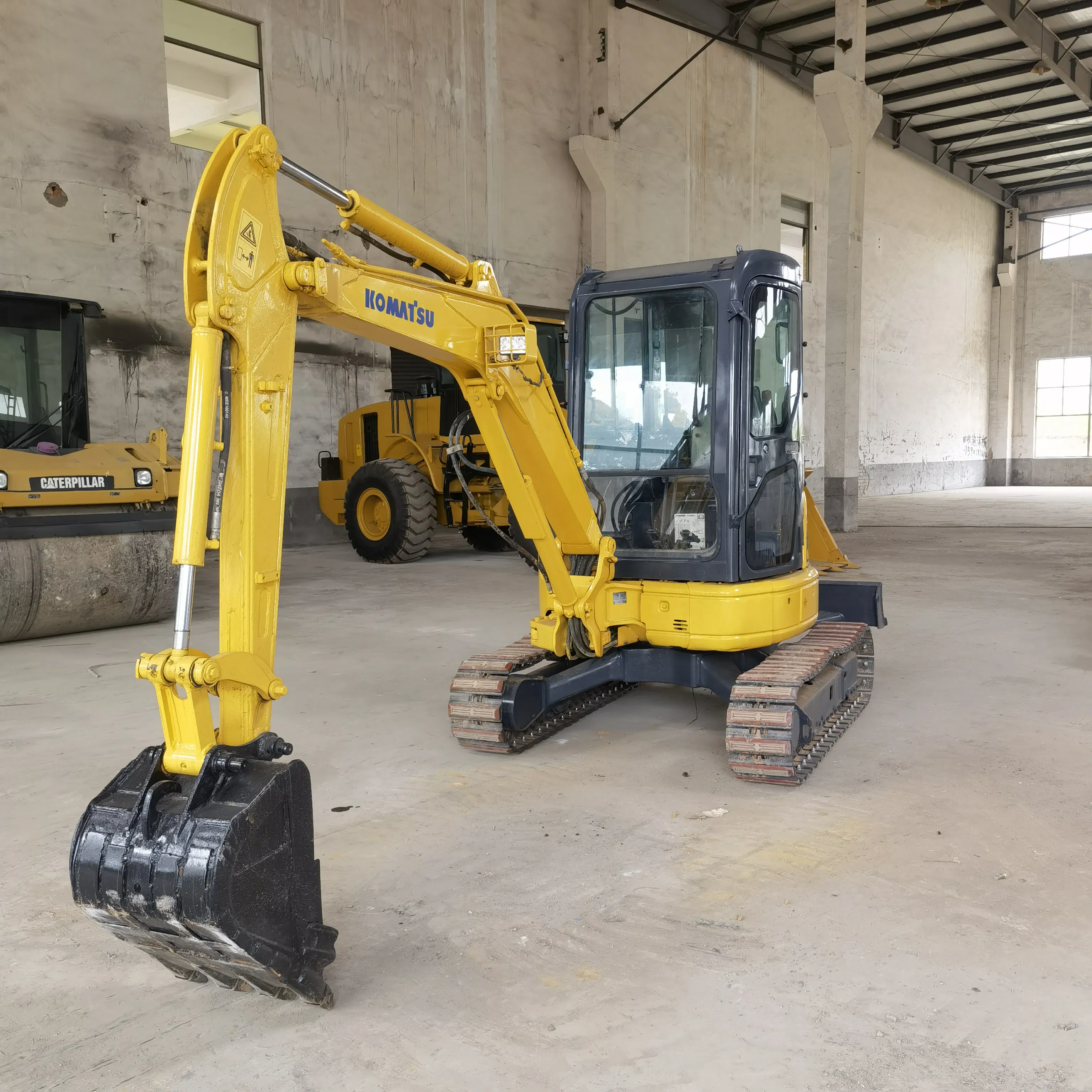 Excavadora Mini Usada Marca Japón Komatsu Usada PC30 Excavadora 3tons Mini Excavadora de Oruga Pequeña, Máquina Usada PC30 Excavadora de Segunda Mano