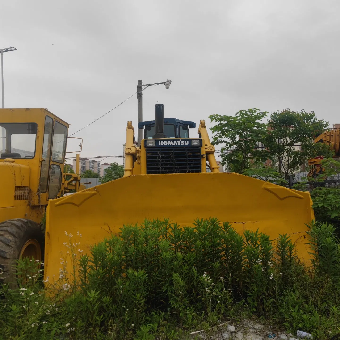 Bulldozer de oruga de segunda mano Komatsu D155A-5 Bulldozer original usado Komatsu