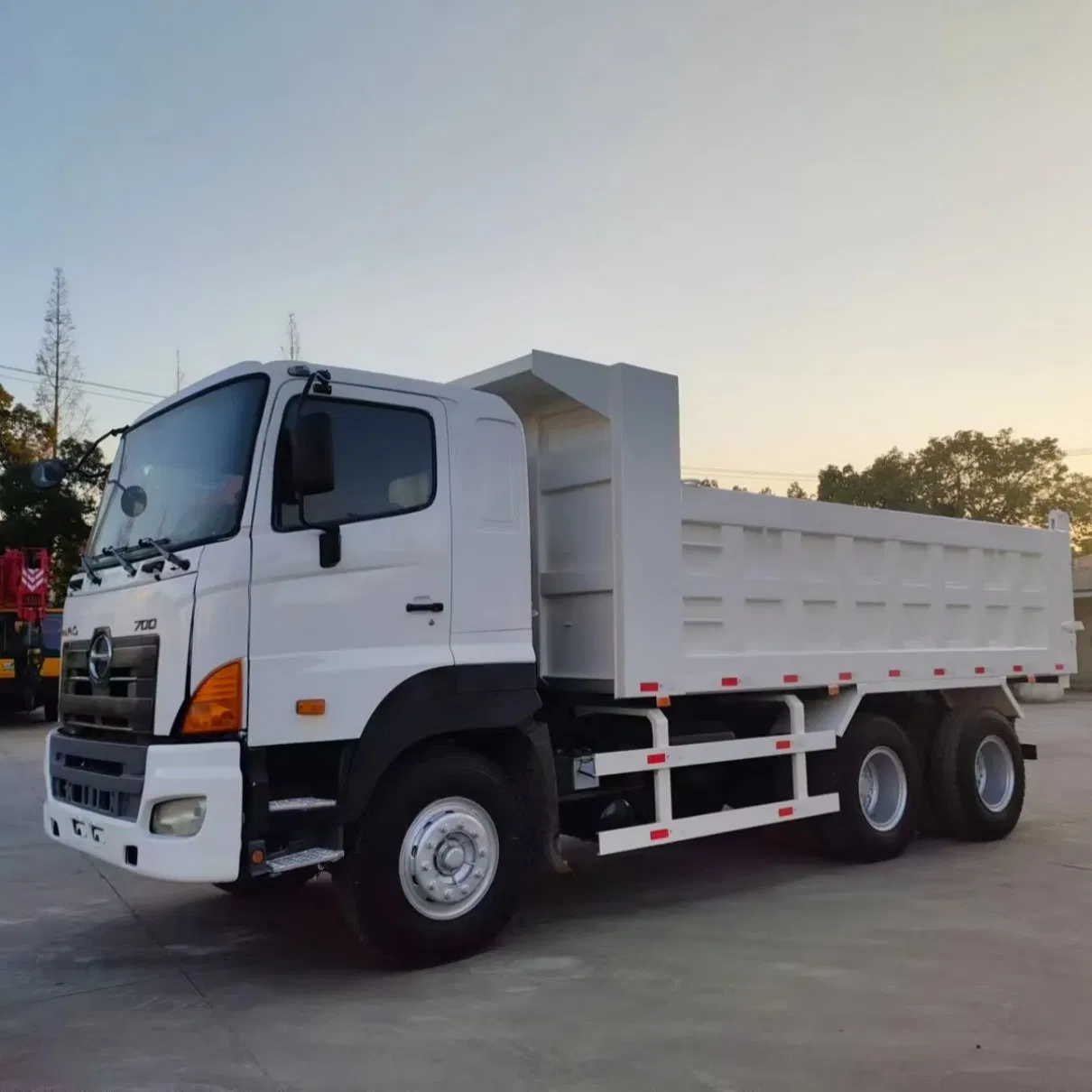 Camión Volquete Shacman Usado 6X4 8X4 Camión Volquete 380-420 HP F3000/H3000 Volquete Usado Camión Volquete Usado 8*4 Camión Volquete de Segunda Mano Camión Volquete Rígido Usado Volquete Usado en Venta