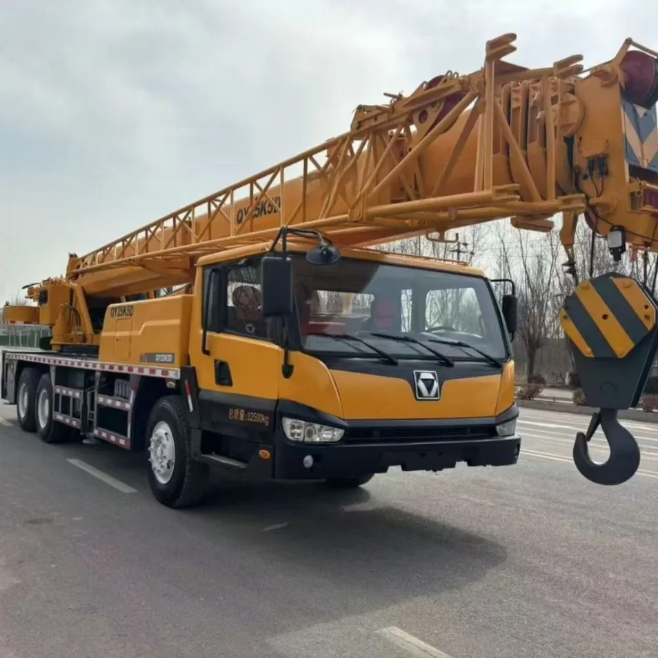25 Grúa Móvil Ton Qy25K5d Grúa de Camión Hidráulica en Buen Estado Precio Competitivo