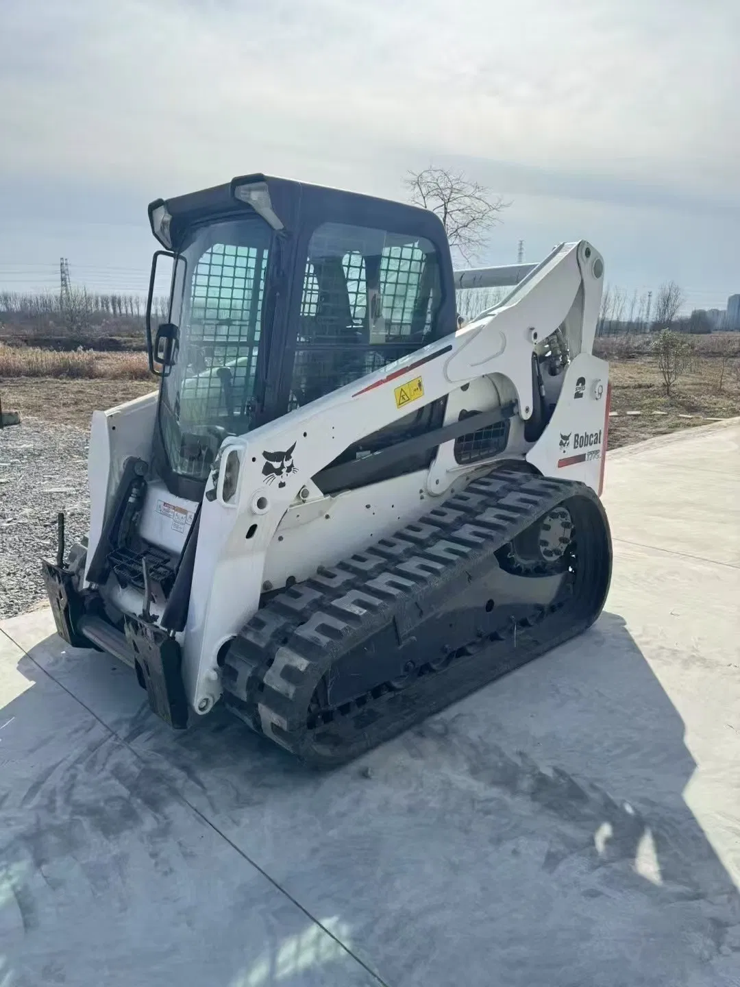 Cargadora de orugas Bobcat S770 usada, equipo pequeño de segunda mano, fabricada en EE. UU