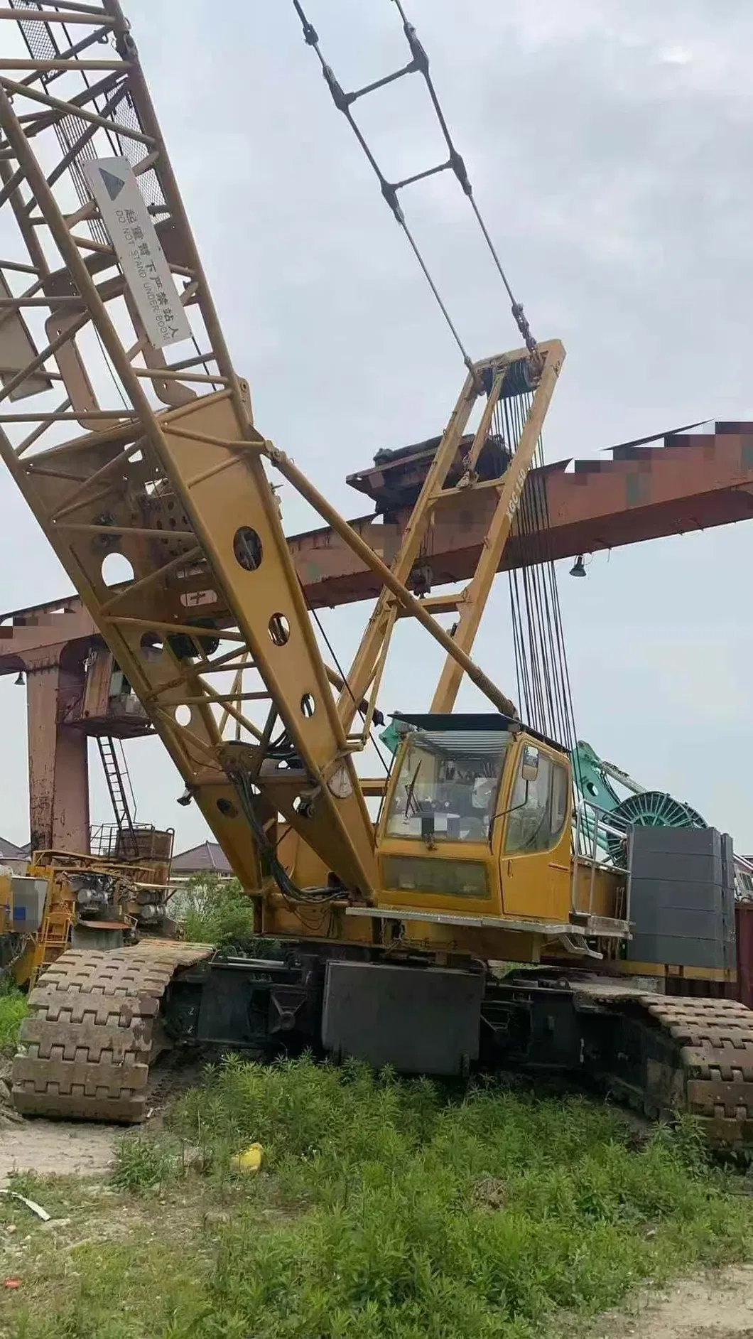 Grúa de oruga usada 180 Grúa torre 61m 18t Dos ganchos 2018