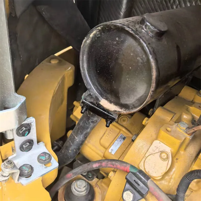 Excavadora Cat 303,5E usada Vista 4