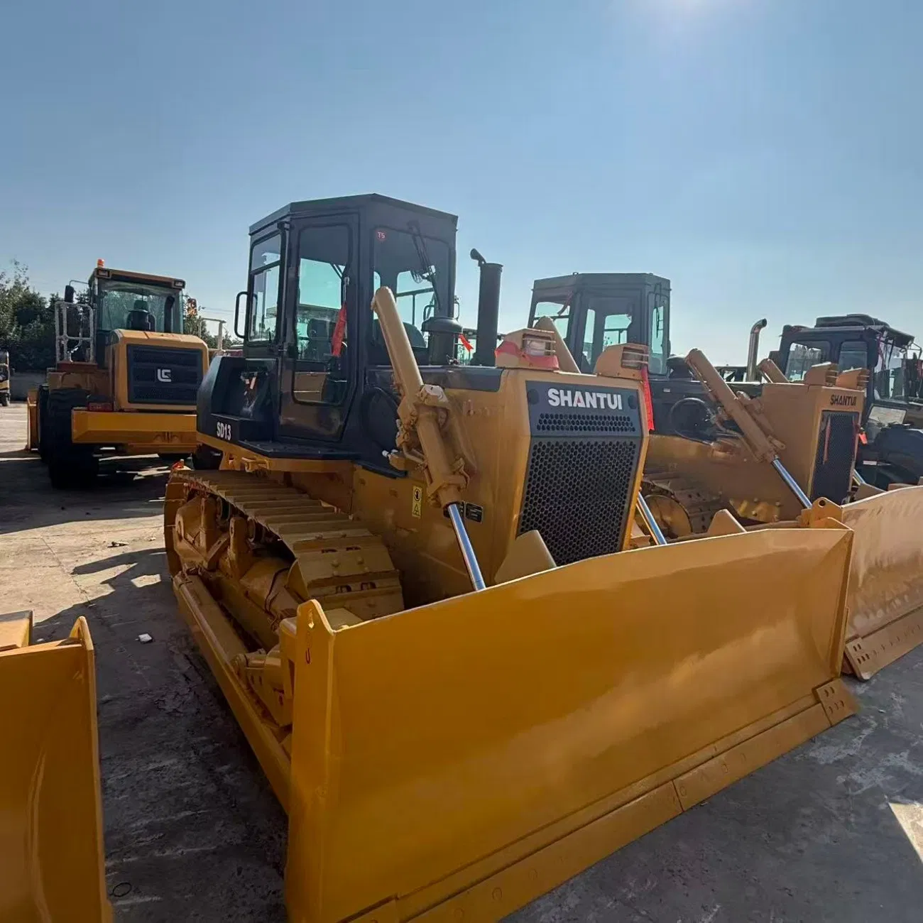 Bulldozer de oruga Shantui usado SD22 Bulldozer de orugas barato China Shantui SD13 Bulldozers usados