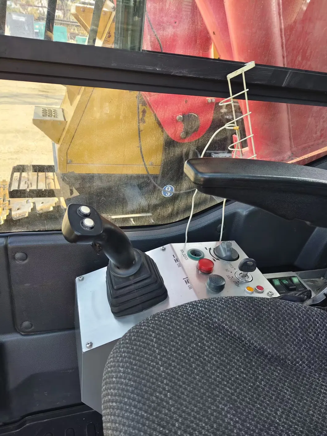 Detalle Grúa SCC850A 2