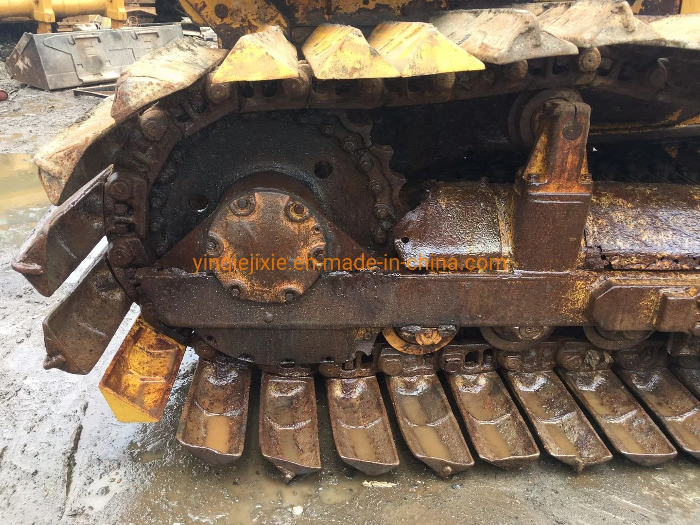 Gato usado D5b mini bulldozer con zapato de pista de pantano en venta