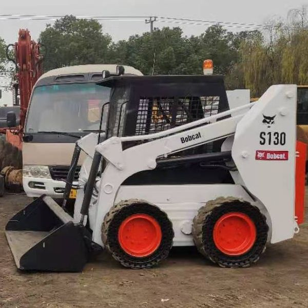 Mini Bob Cat de Segunda Mano S 130 Bobcat S130 Cargadora de Orugas Usada