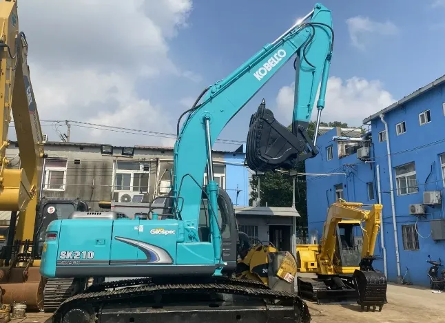 Excavadoras usadas Mini Kobelco 21t Sk210 Excavadora de oruga en venta