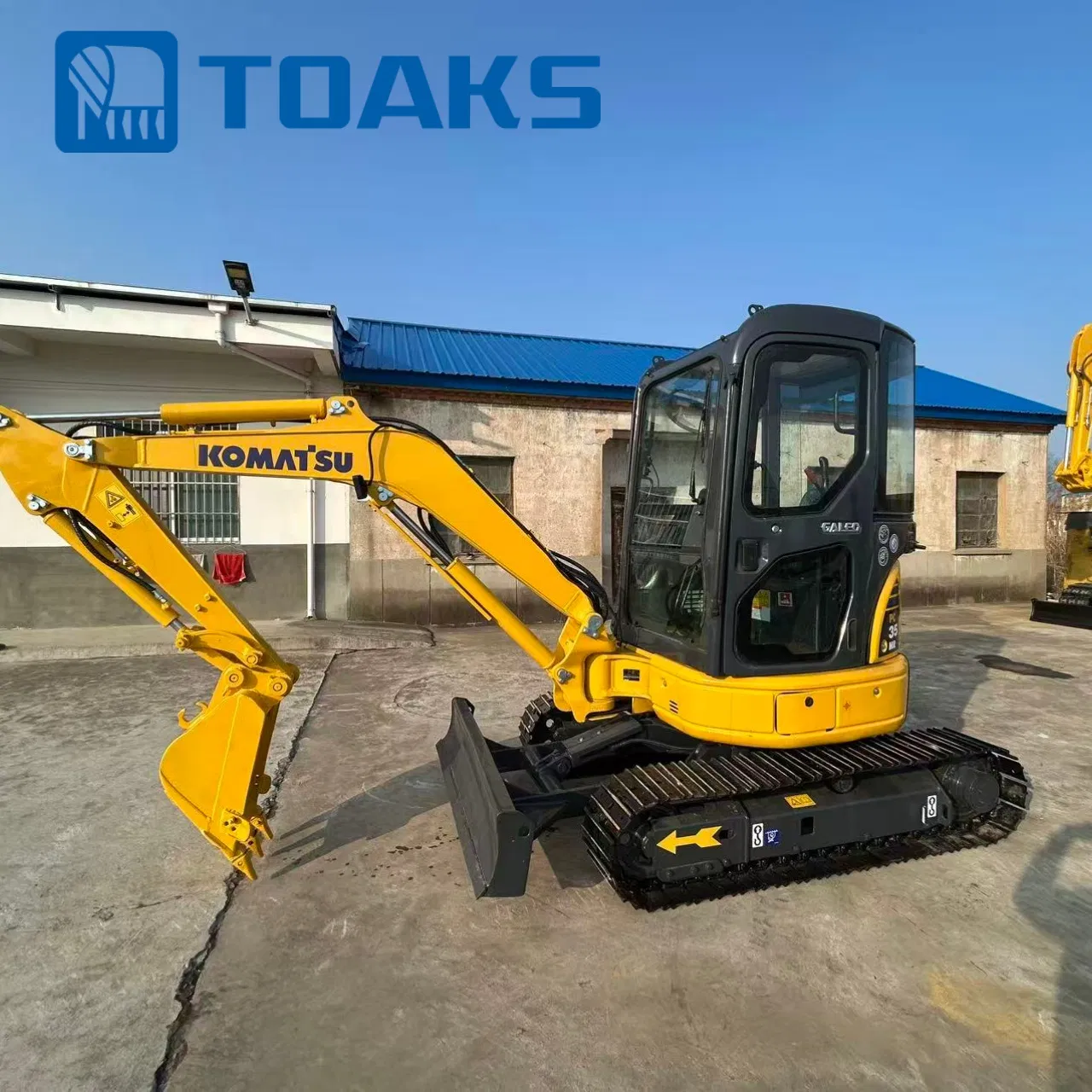 Usado Original Japón usado Komatsu PC35 Excavadora 3.5t Mini Excavadora de Cola Cero con Marcado CE Brazo Oscilante Orugas Retráctiles Enganche Rápido Circuito Auxiliar de Martillo