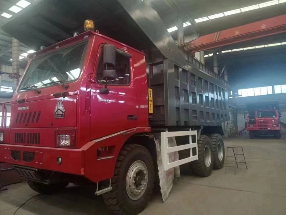Camión de minería diésel, camión volquete articulado usado