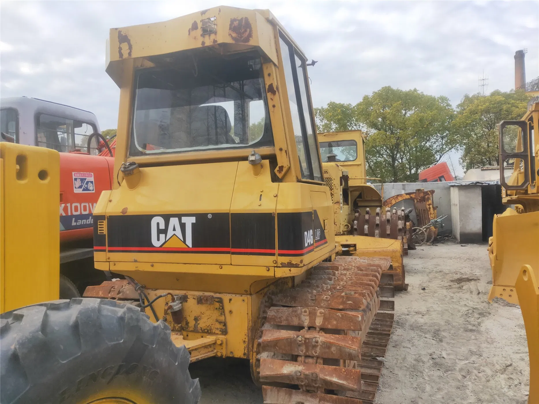 Bulldozer de oruga de segunda mano Cat D4g Bulldozer original usado de orugas de Caterpillar