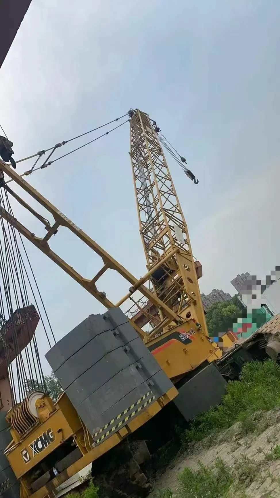 Grúa de oruga usada 180 Grúa torre 61m 18t Dos ganchos 2018