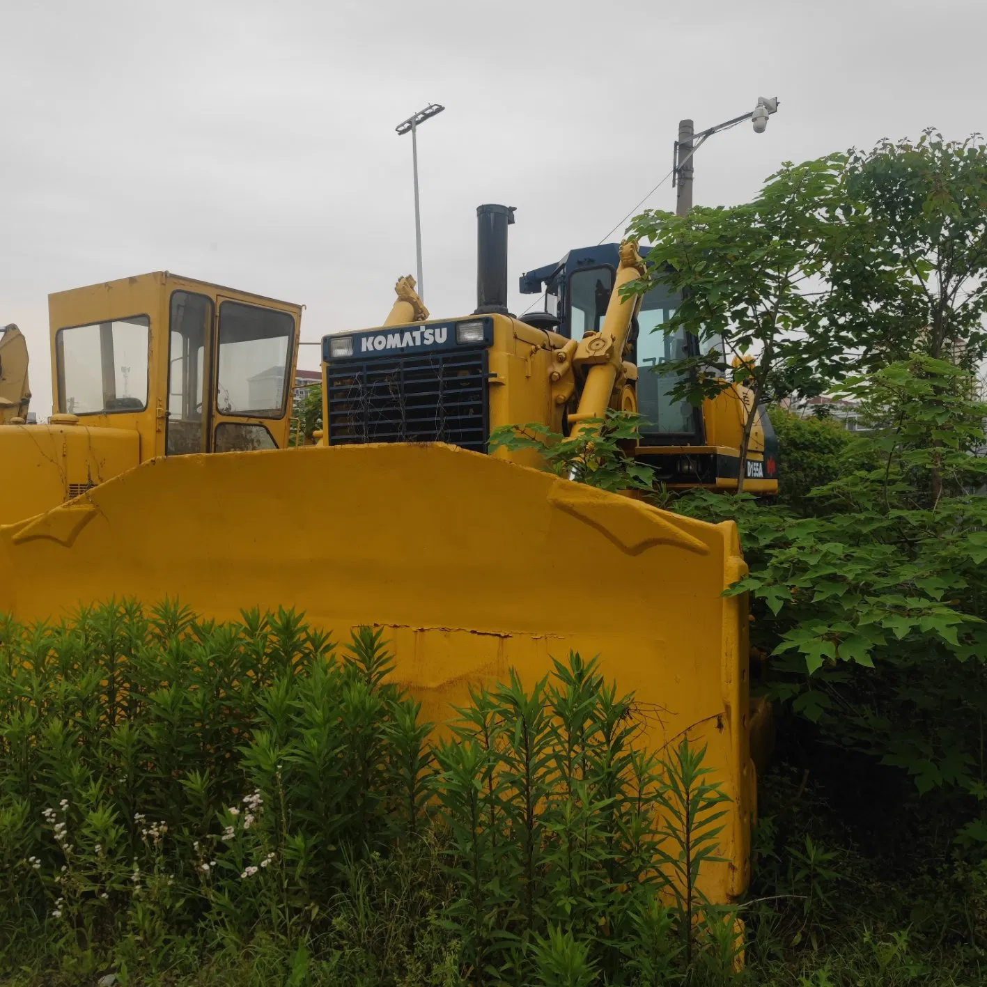 Bulldozer de oruga de segunda mano Komatsu D155A-5 Bulldozer original usado Komatsu