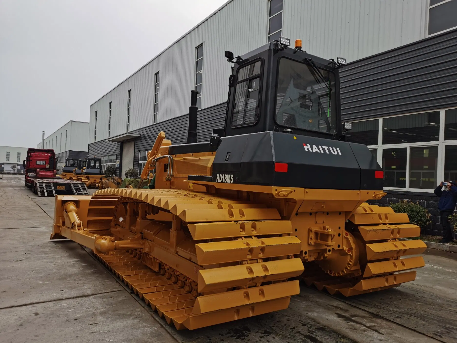 Bulldozer de Pantano Haitui HD18ms con Ruedas de Alta Flotación