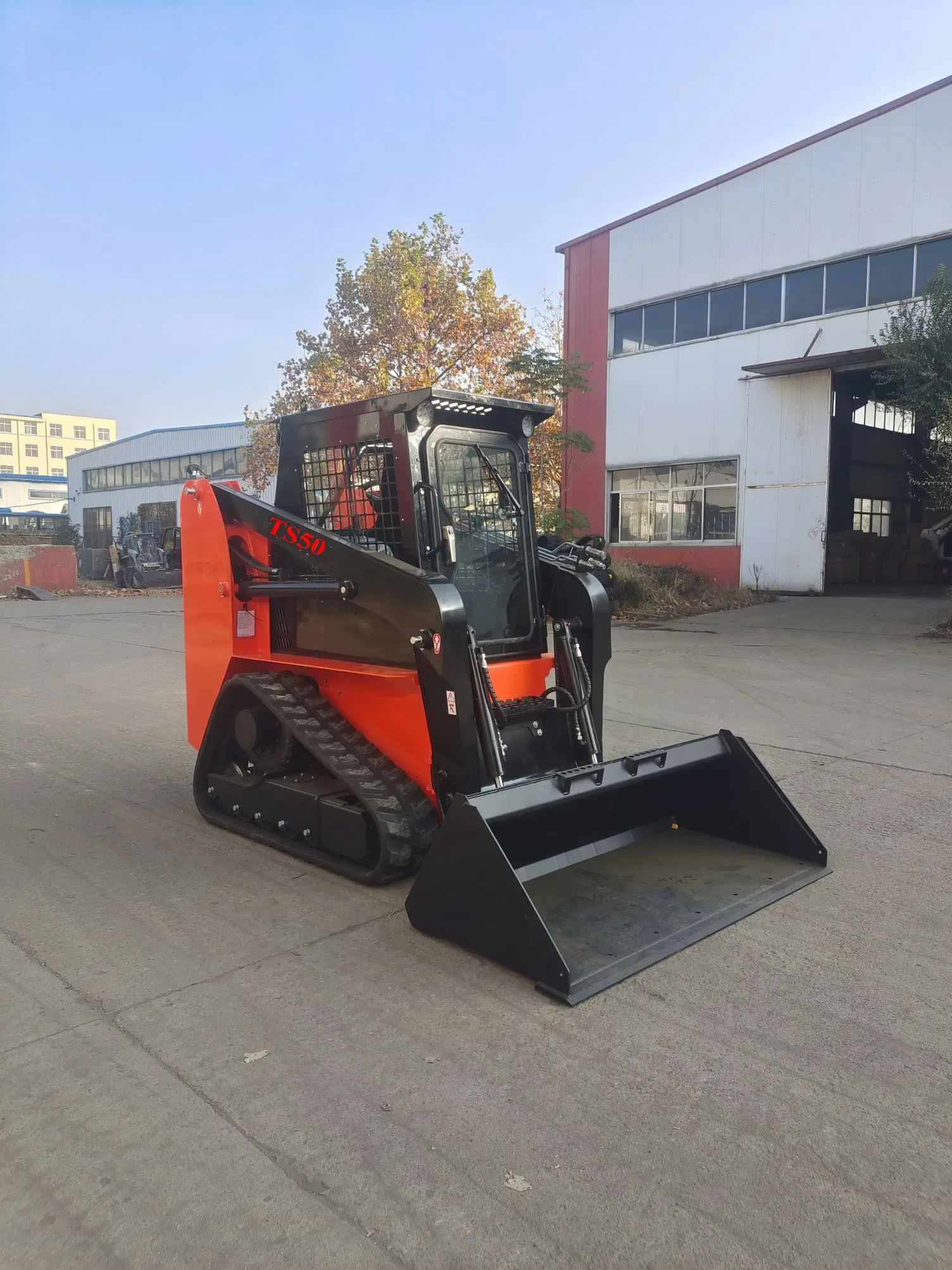 TUV RoHS Usado 65HP 75HP 500kg 1000kg 1200kg Mini Cargadora de Oruga Hidráulica de Construcción con Nivelación Automática