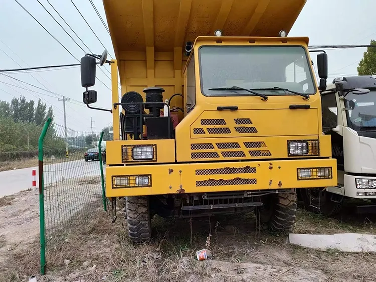 Camión de minería diésel, camión volquete articulado usado