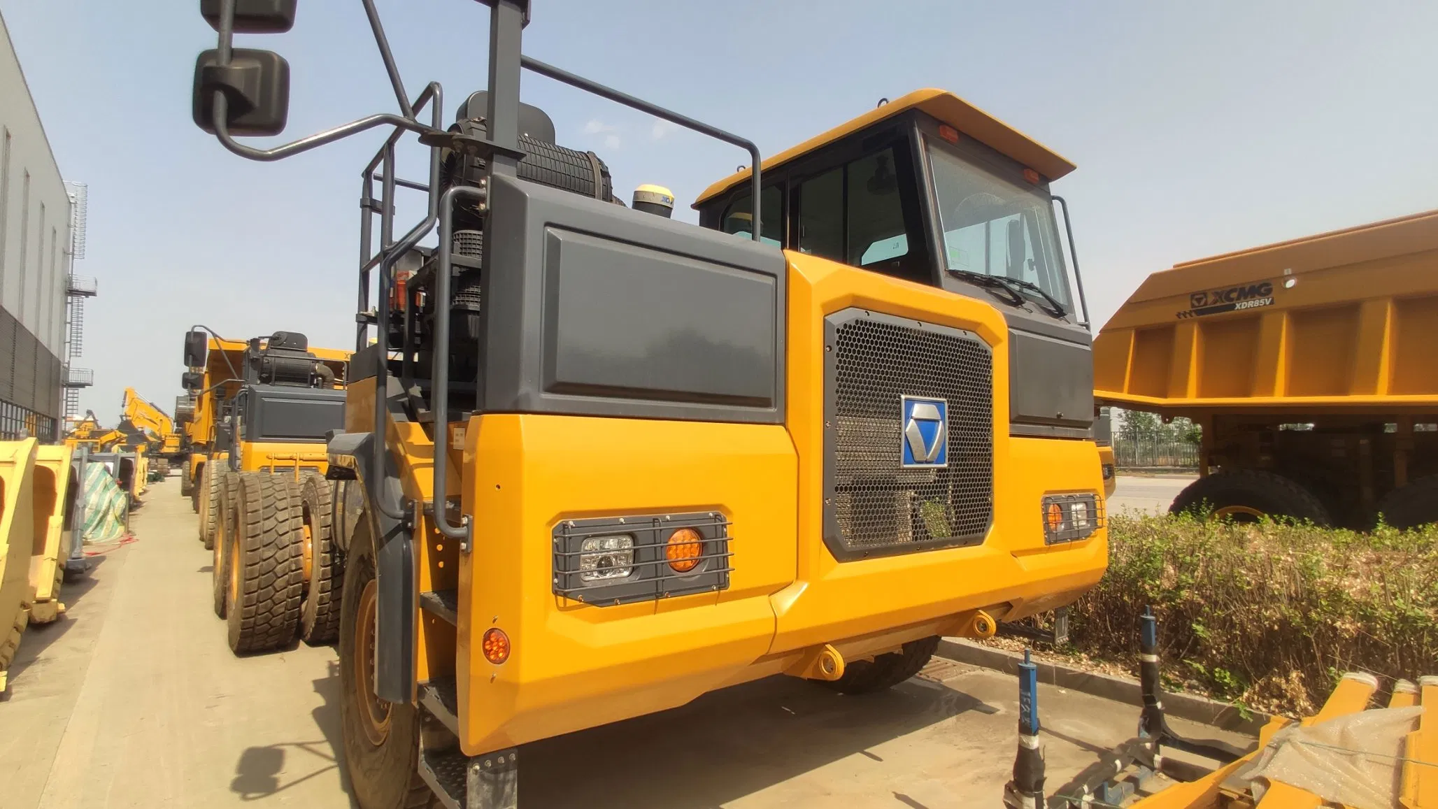 Camión de minería rígido de tres ejes usado de la fábrica XCMG Xdr80t 76tons 6*4 camión volquete hidráulico de segunda mano en buenas condiciones a la venta